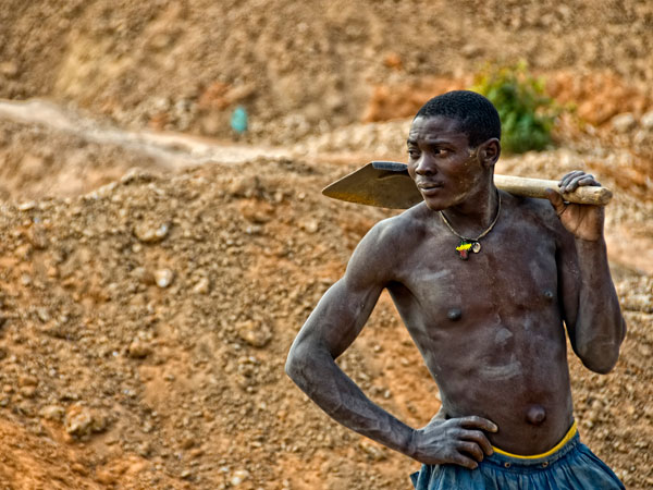 Sapphire miner at Ngemba Ngembambili, Songea. Photo: Richard W. Hughes