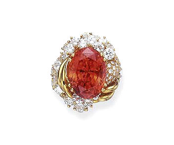 Figure 4. Simply magnificent In 2005, this 20.84-carat padparadscha sapphire fetched US$18,000 per carat at auction. Photo © 2005 Christie’s Images Ltd.