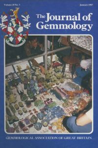 On twinning in natural and synthetic flux-grown ruby