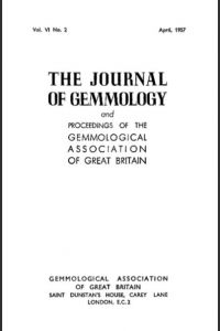 Structure & inclusions of synthetic star-stones