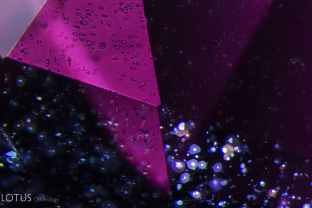 These thin films on the basal plane indicate the origin of this Thai/Cambodian ruby.